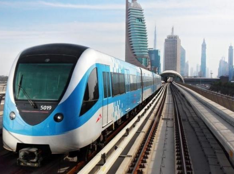 Dubai Metro image