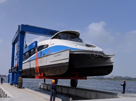 an image during the maintenance of ferry Dubai