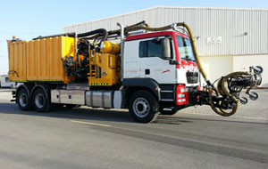 RTA uses water jet blasting technology to remove road markings