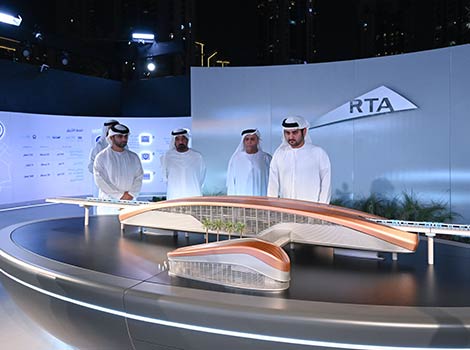 an image of His Highness Sheikh Maktoum bin Mohammed bin Rashid Al Maktoum, First Deputy Ruler of Dubai and Deputy Prime Minister and Minister of Finance of the UAE, During the launch of the Dubai Metro Blue Line project.