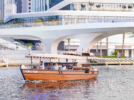an image of Dubai marine transportation