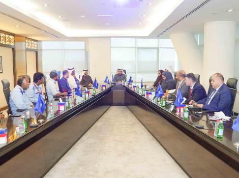 صورة أثناء اجتماع مجلس متعاملي طرق دبي