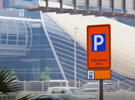 Article image of Hamdan bin Mohammed issues Resolution amending public parking regulations
