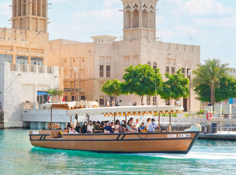 صورة علوية  استكشف عراقة دبي القديمة بمنظور جديد مع العبرة