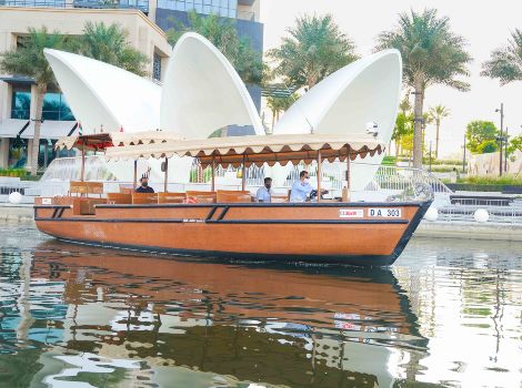 an image of Dubai Abra service