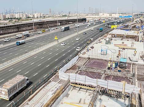an image showing Work progressing in the construction of bridges